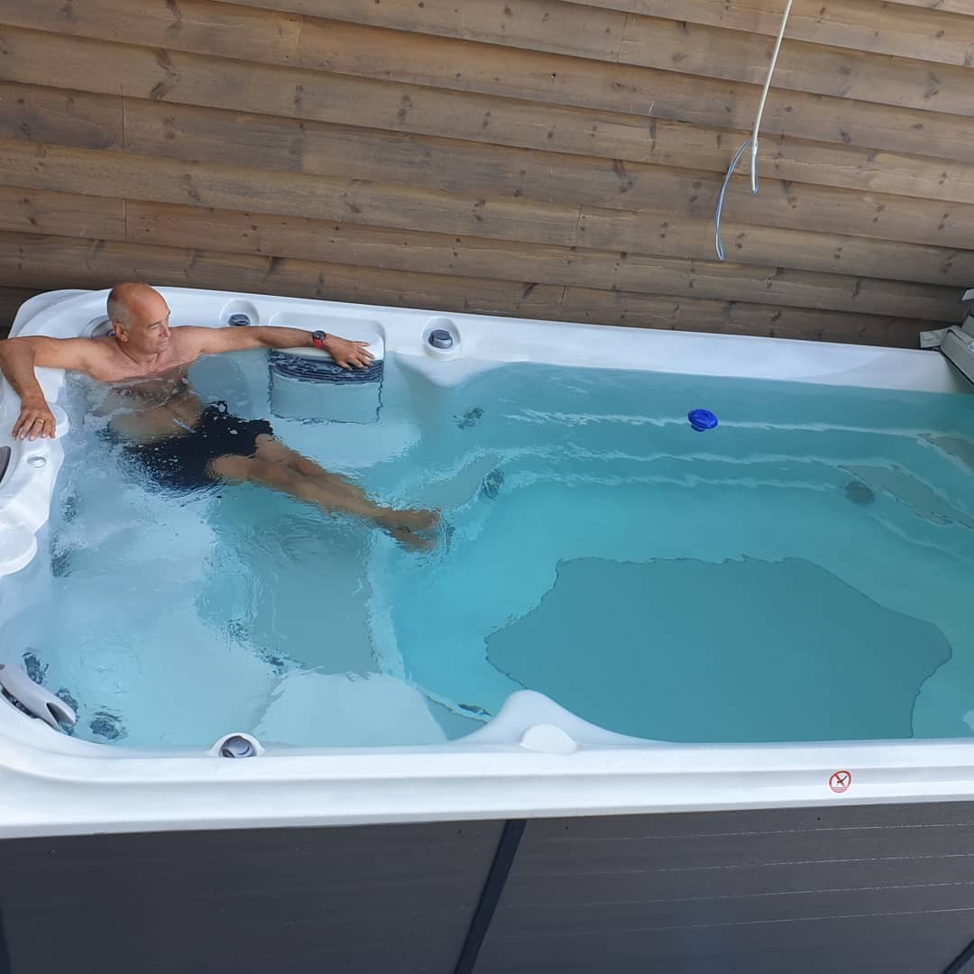 Зодчий-Джакузи-СПА-бассейн Swim Spa от Jacuzzi®