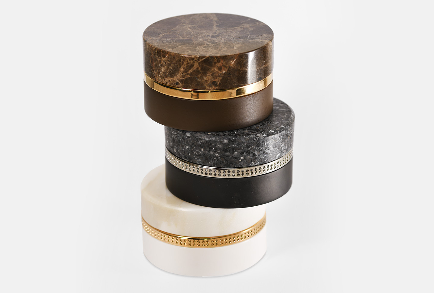 Stella 1882 - Новости - Новые коллекции Macaron и Charm
