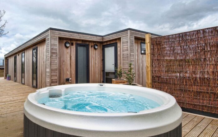 Jacuzzi Hot Tubs - News - New J-200