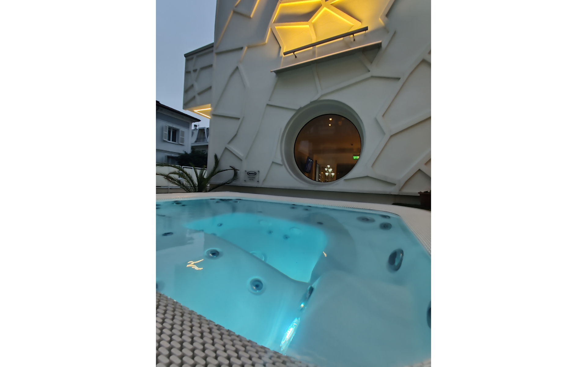 Jacuzzi SPA - Новини - Проєкт Rondinella e Viola